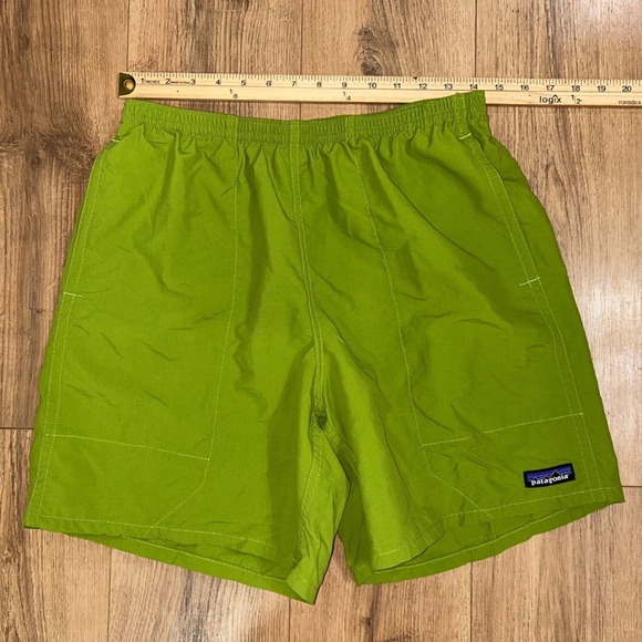 Patagonia Men's Bright Lime Green Lightweight Athletic Shorts Size M - Picture 2 of 6